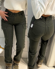 Cargo Fit Džeparke 617 u Maslinasto zelenoj boji